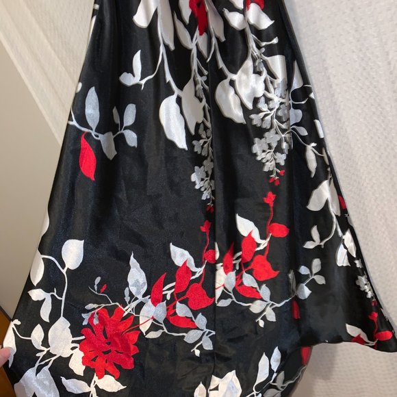 Speechless Long Black Handkerchief Hem Dress - Picture 7 of 10